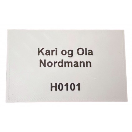Navneskilt systempostkasse