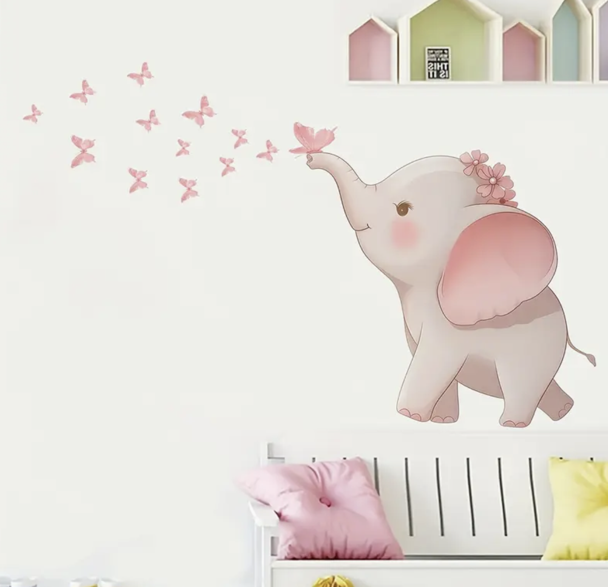 Elefant med Rosa Sommerfugler