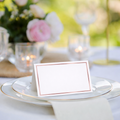 Hvite Bordkort med Rose Gold Bord