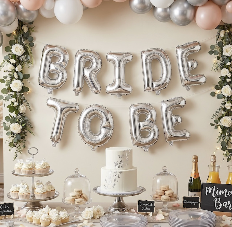 Bride to Be foliebanner med 30 ballonger – hvit og sølv
